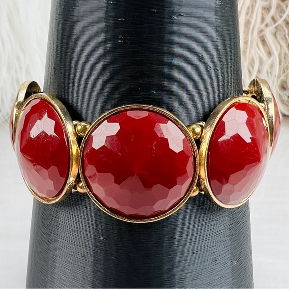 Jewelry - Goldtone, rust color costume stretch bracelet